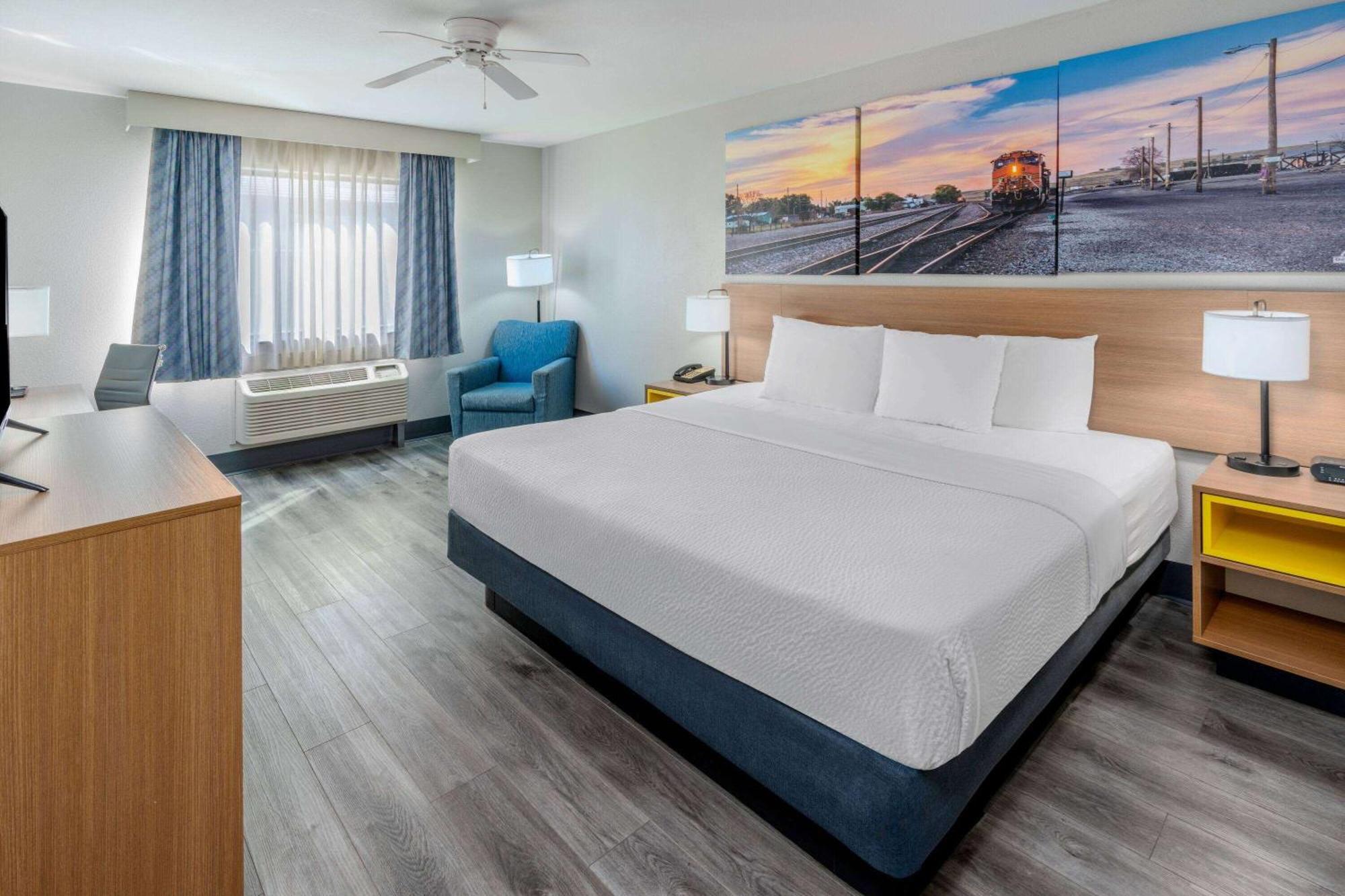 Days Inn By Wyndham Lamar Bagian luar foto